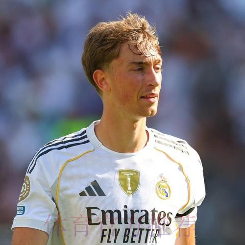 阿斯:赫伊森的职责不仅是防守 还是进攻的关键 阿斯:赫伊森的职责不仅是防守 还是进攻的关键